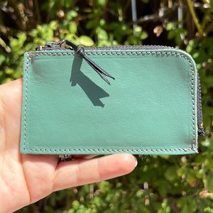 Dean leather wallet . Made in USA.💚